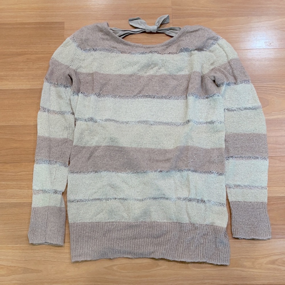 Hinge sheer sweater
